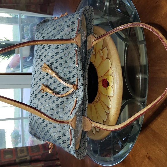 💘🖤💘 DOONEY & BOURKE KHAKI SIGNATURE MONOGRAM JACQUARD TASSEL DRAWSTRING BAG - Picture 14 of 15